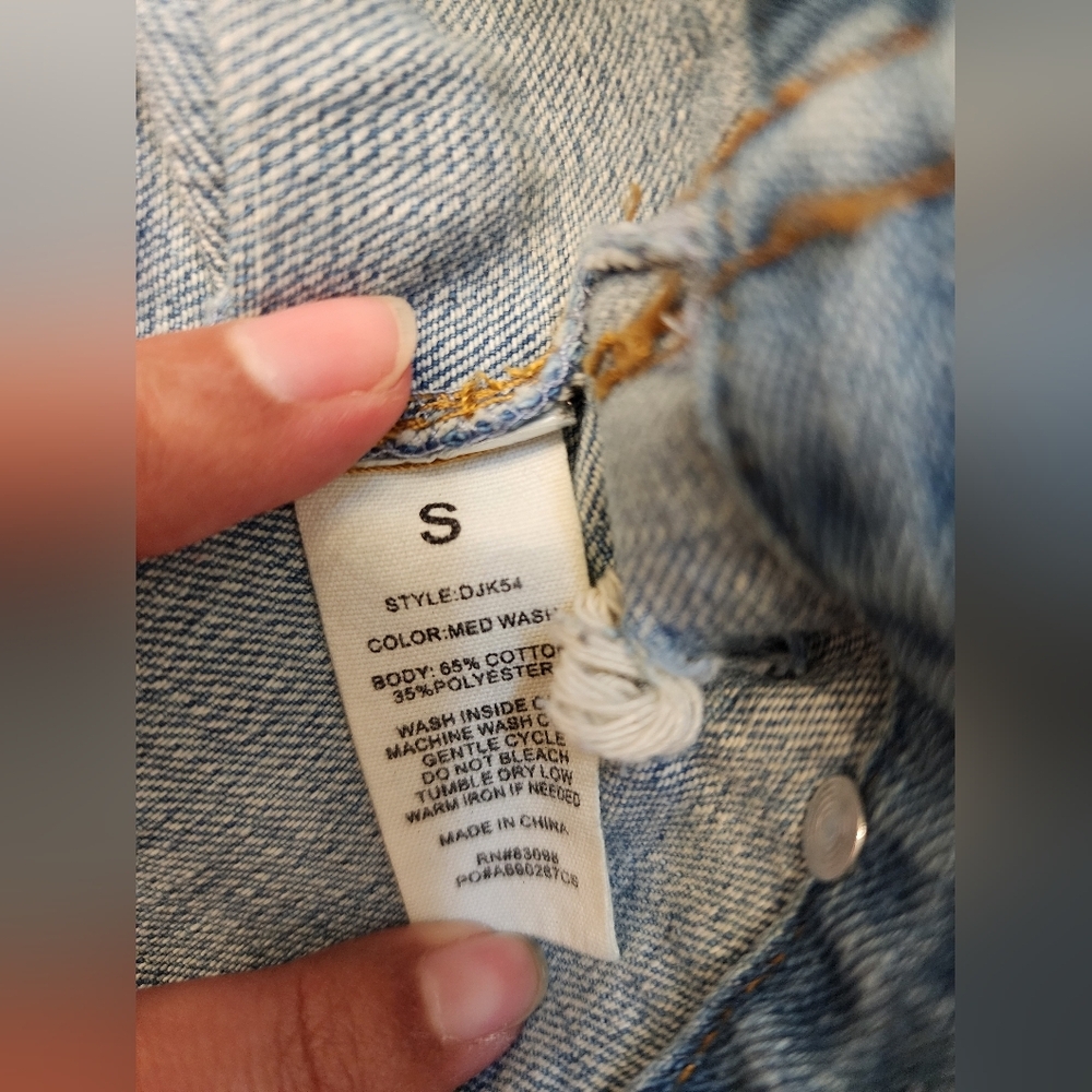 Ci Sono Distressed Light Wash Denim Trucker Jacket - Small - Edgy Streetwear - Picture 15 of 15
